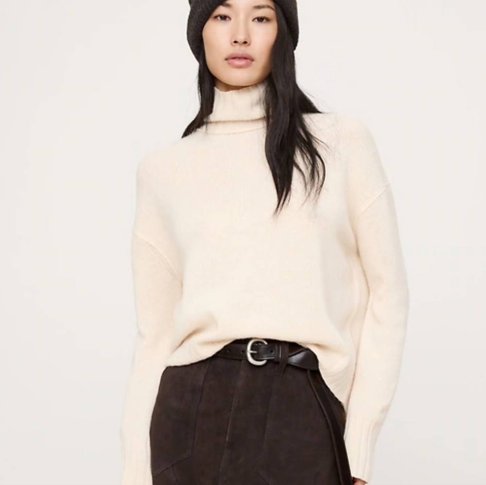 Banana Republic Cashmere Turtleneck Sweater